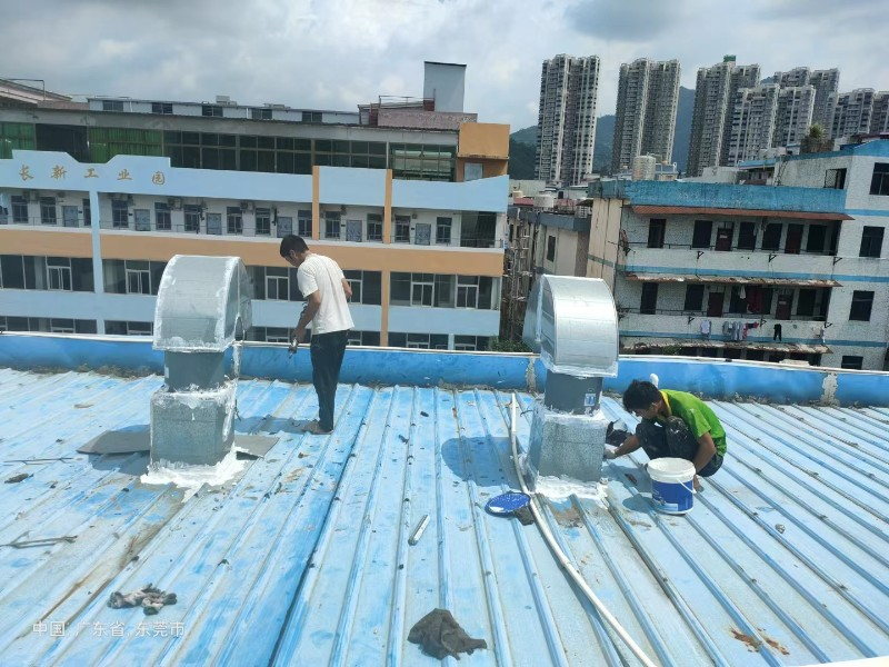 玄武钢结构屋面涂料维修方法